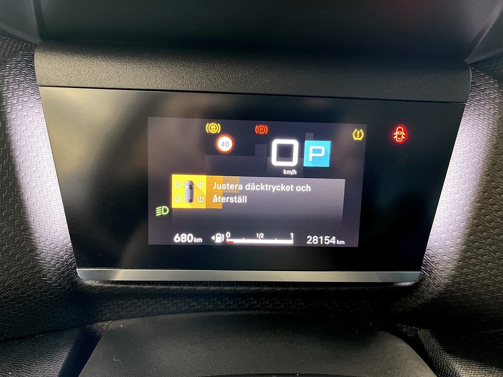 Bild på Citroën C4 Shine 1.2 PT 130hk Aut - B-KAMERA, CARPLAY, NAVI