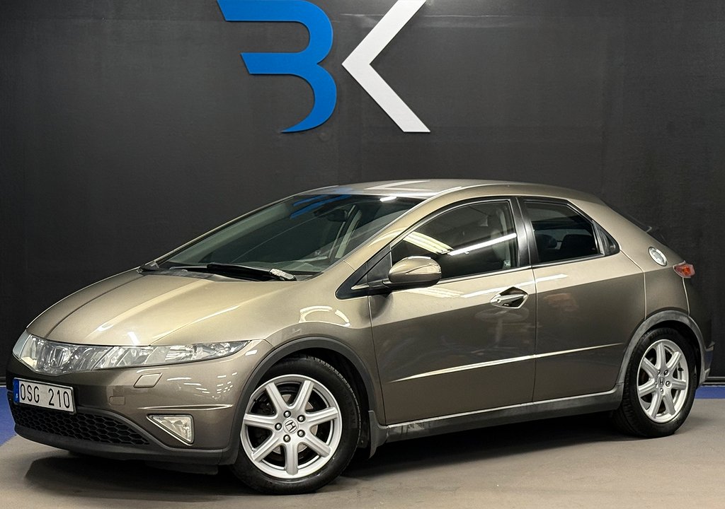 Honda Civic 5-dörrar 1.8 i-VTEC Sport | Dragkrok| 140hk