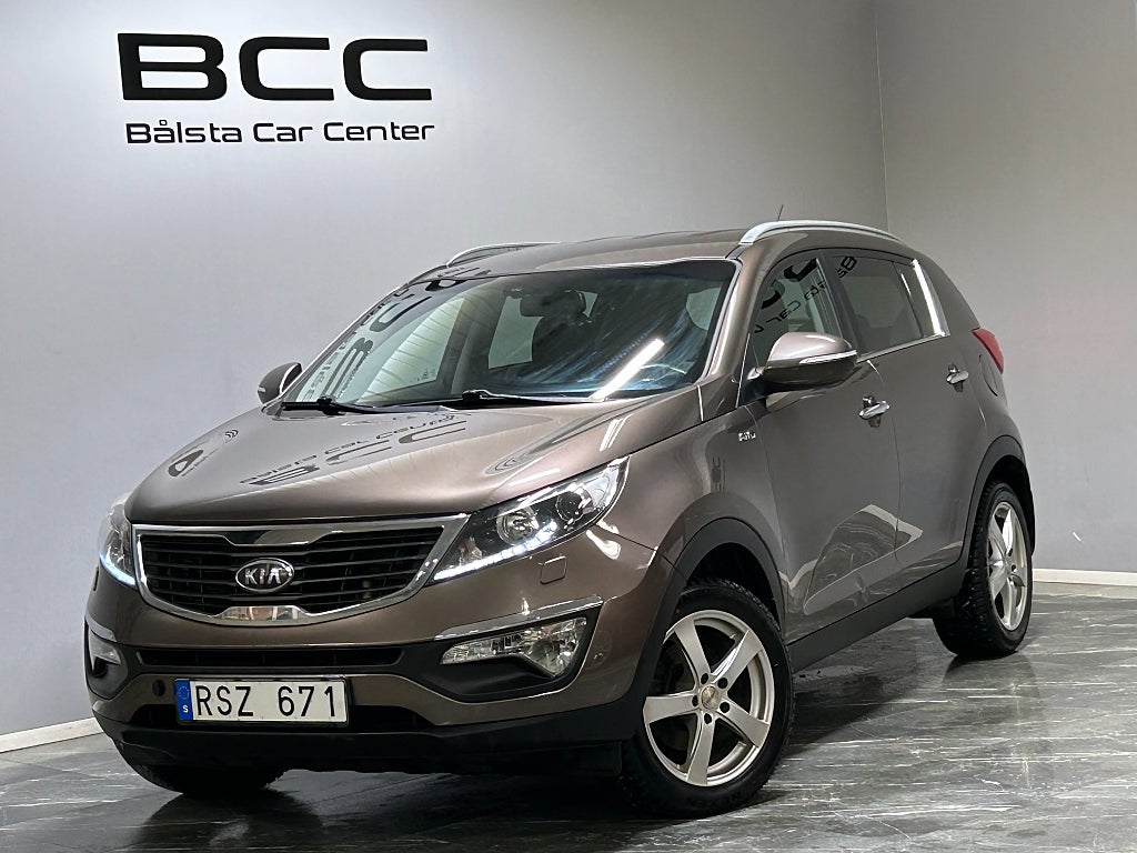 Kia Sportage 2.0 CRDi AWD 136hk Värmare Dragkrok Ny servad