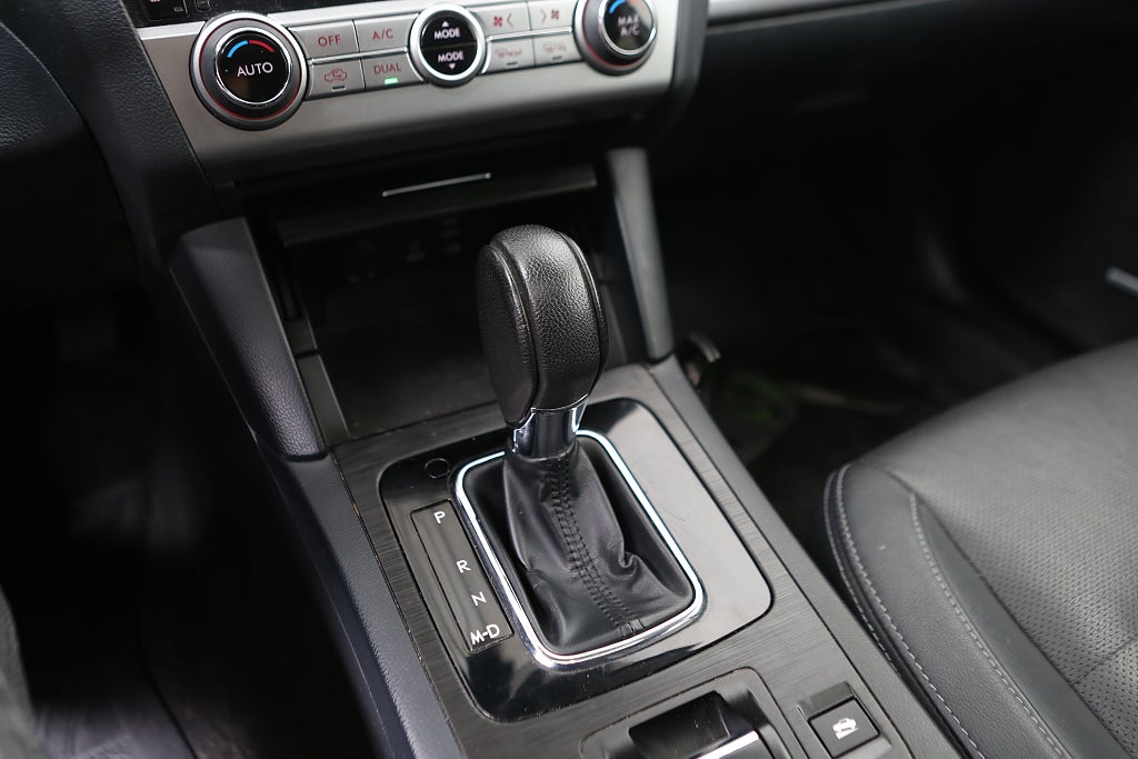 Subaru Outback 2,0D Summit AWD Aut H/K Skinn Motorv Drag 2016