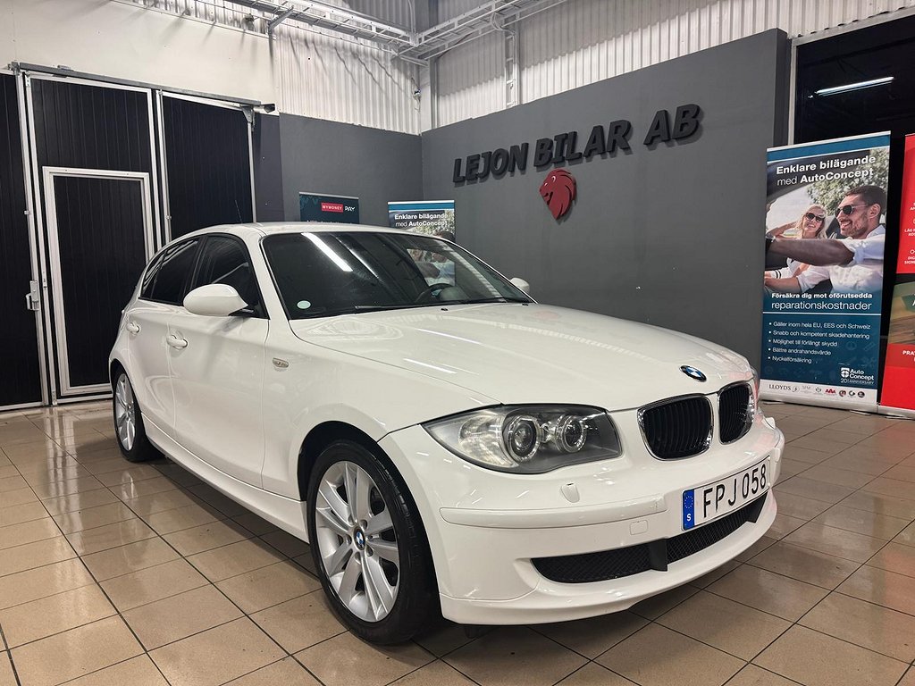 BMW 120 i 5-dörrars Steptronic Euro 5 Dragkrok 