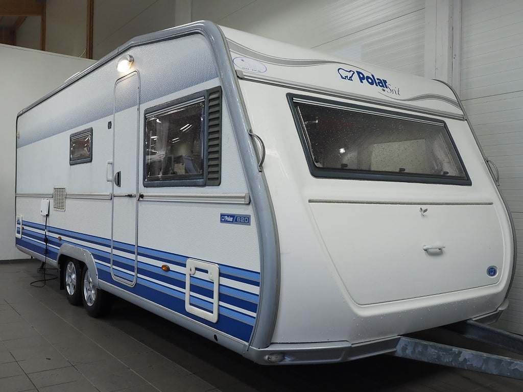 Polar 620 CTX Svit AC Vintervagn Dinette Franskbädd ALDE