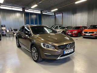 Volvo V60 Cross Country D4 AWD Geartronic Summum KAMREM BYTT