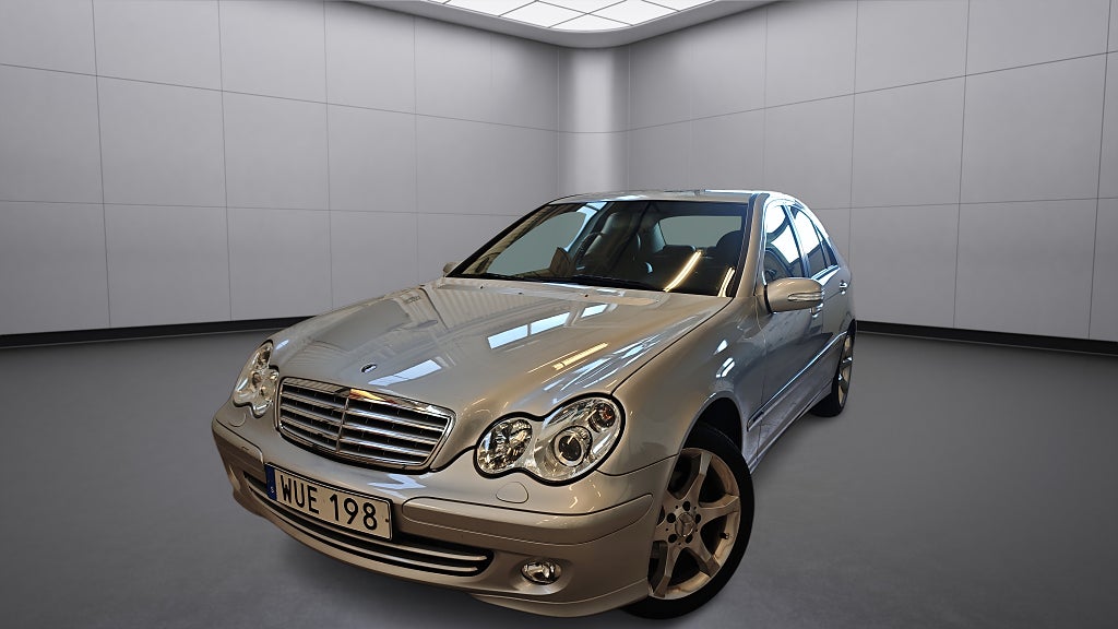 Mercedes-Benz C 180 Kompressor Classic, Sport Edition Låg Mil/ Nyservad