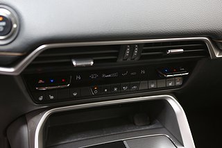SUV Mazda CX-60 19 av 24