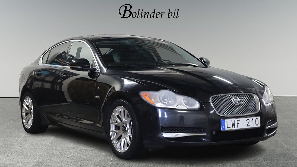 Jaguar XF 3.0 V6 KAMREMBYTT M-VÄRM NYBESIKTIGAD 1 ÅR GARANTI