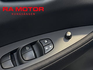 Halvkombi Nissan Leaf 23 av 23