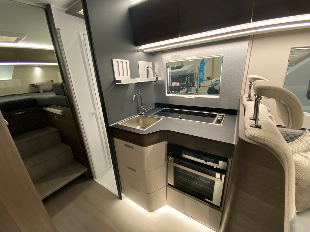 Adria Coral Supreme 670 SL / ALDE / Ugn / Panorama / Automat - Adria