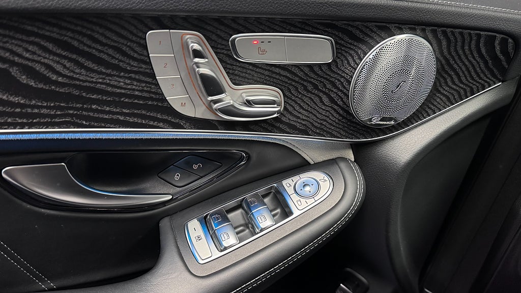 Mercedes-Benz GLC63 2019 - miniatyr 14