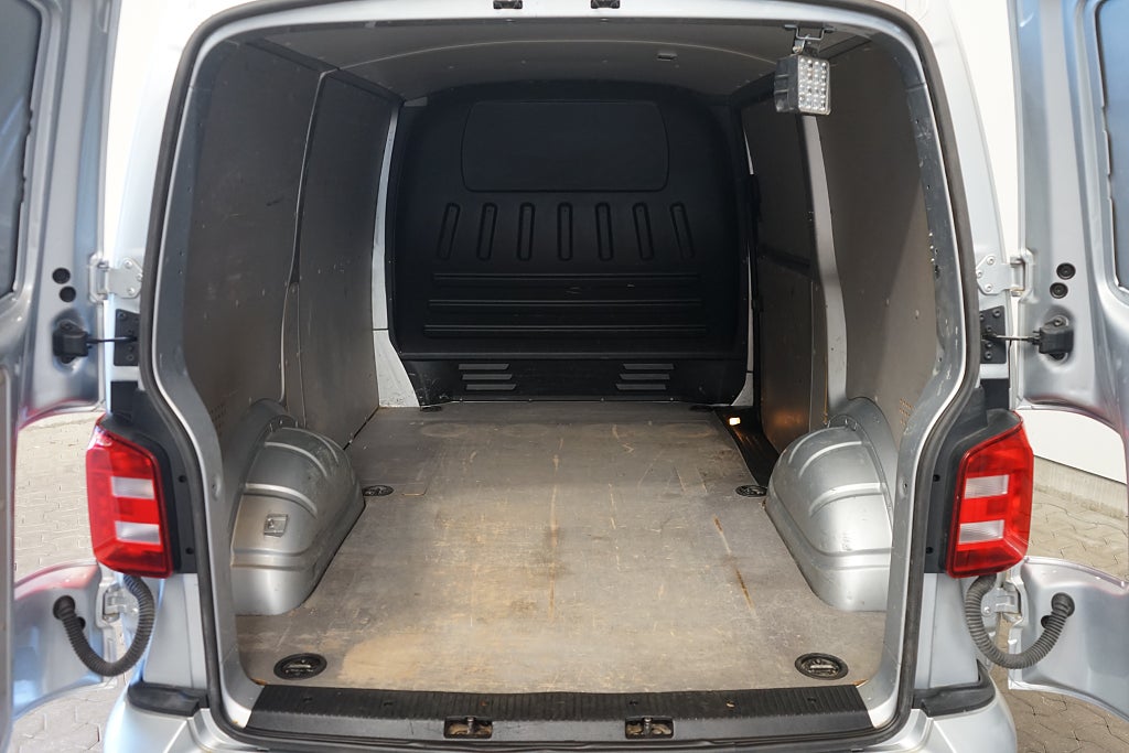 Volkswagen Transporter T30 2.0 TDI 4M Carplay Leasbar 150hk 4.99% Ränta