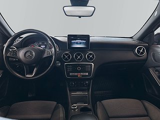 Mercedes-Benz A 180 7G-DCT Style AMG S&V-hjul/Kamera/Carplay