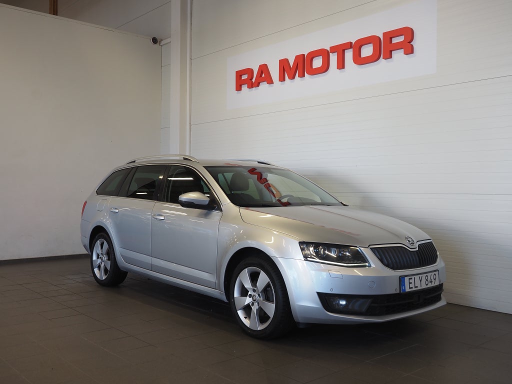 Skoda Octavia Kombi 1.4 TSI 150hk Premium Värmare Drag B-Kam 2017