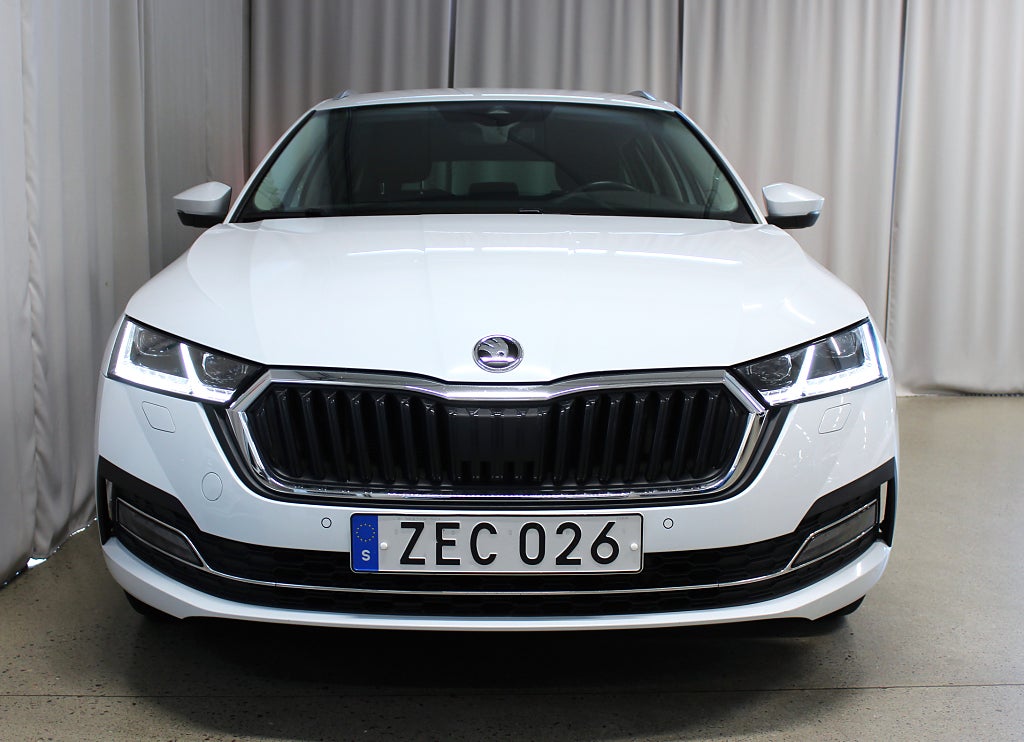 Skoda Octavia iV Style, Värmare, S&V-hjul, Elräc 62km, 3,99% Ränta