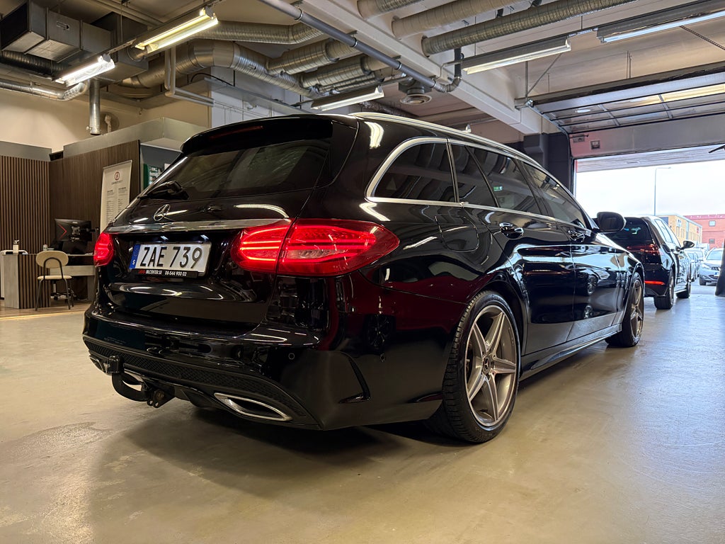 Mercedes-Benz C220 d 2018 - miniatyr 6
