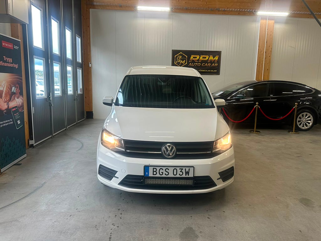 Volkswagen Caddy Maxi 2.0TDI DRAG B-KAMERA VÄRMARE MOMS 