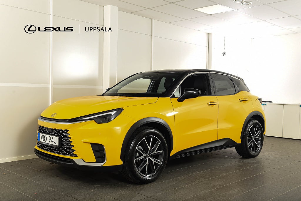 Lexus LBX 1.5 E-CVT Relax Tech Backkamera Skinn