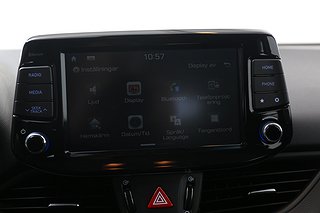 Halvkombi Hyundai i30 Fastback 13 av 19