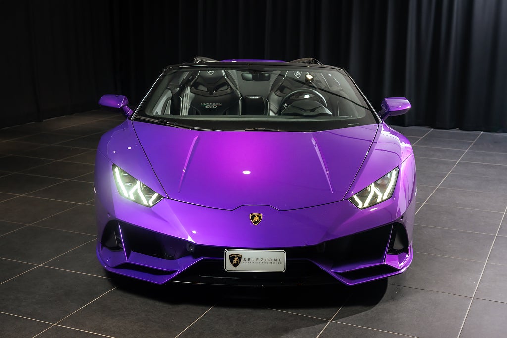 Gallery image 3 of 18