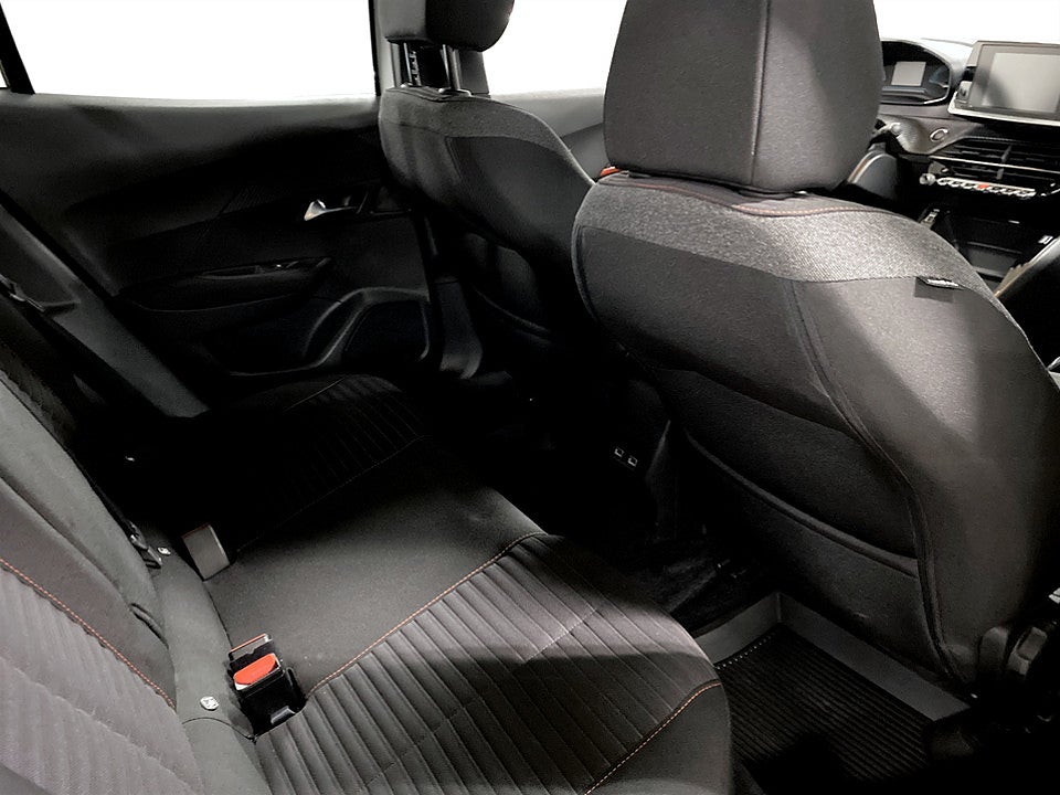 Bild på Peugeot E-2008 Active 50kWh 136hk Aut BACKSENSORER CARPLAY