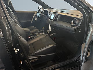 Toyota RAV4 Hybrid 2.5 DualVVT-i AWD-i E-CVTAct Plus S&V/Mvärm/Drag – bild 10
