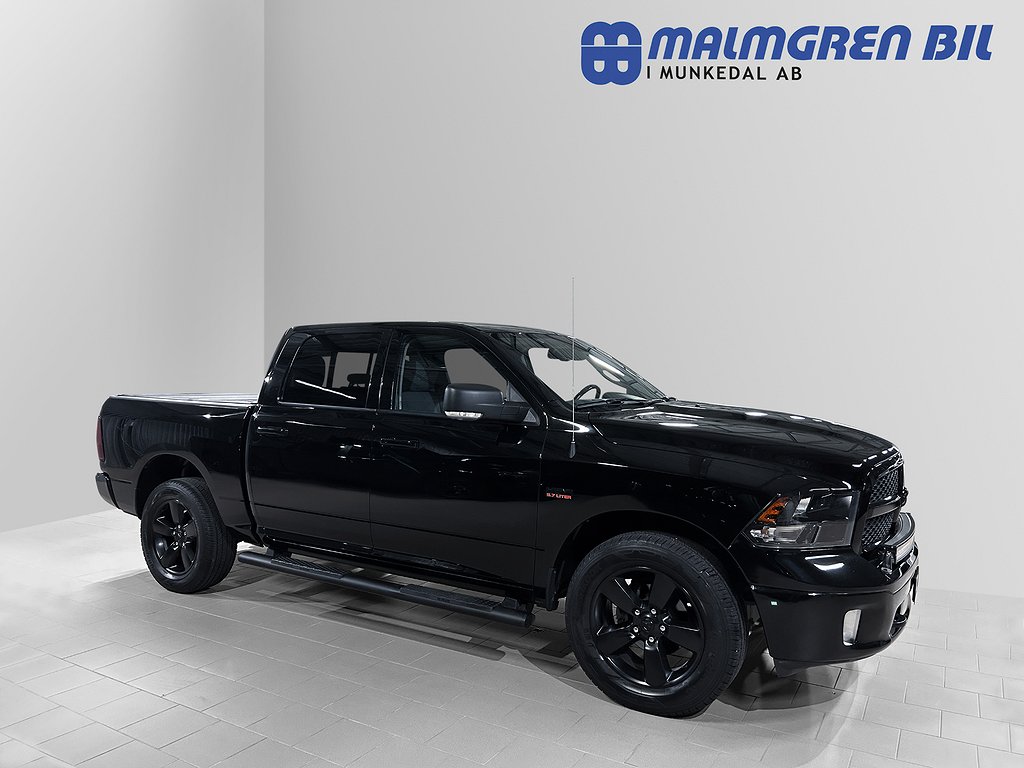 Dodge RAM 1500 V8 HEMI 4x4 Classic Night Bakflip 