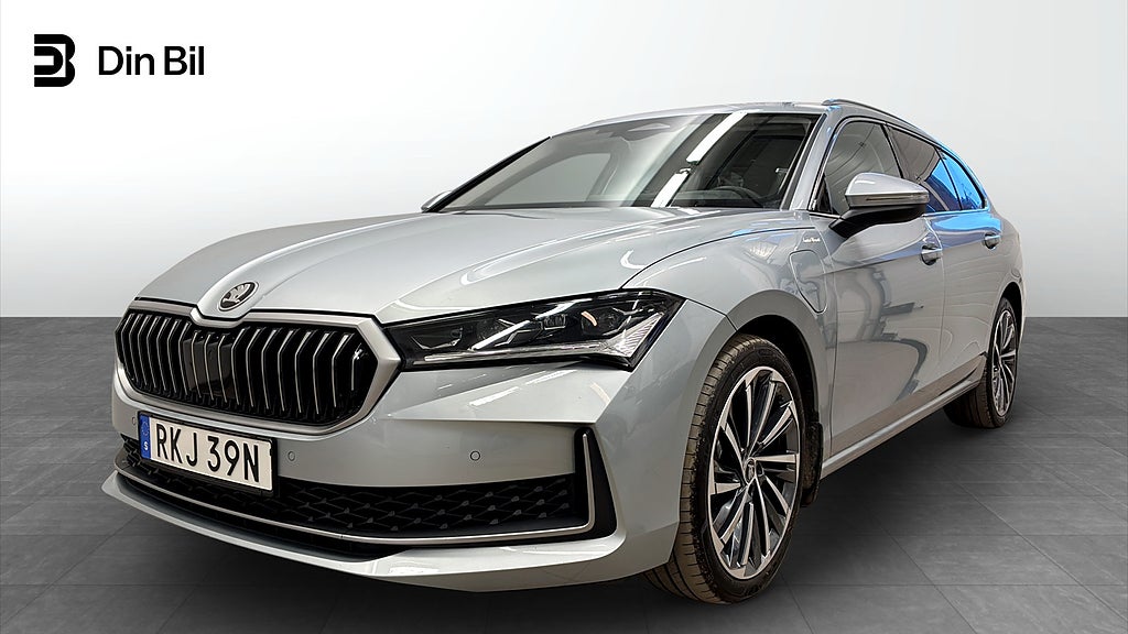 Skoda Superb Combi L&K 1,5 TSI IV 204 HK | Dragkrok