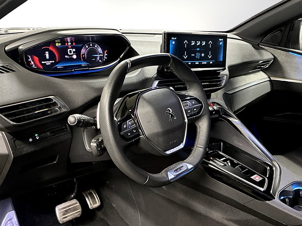 Bild på Peugeot 5008 GT 1.2 PT 130hk Aut 7-SITS B-KAMERA NAV