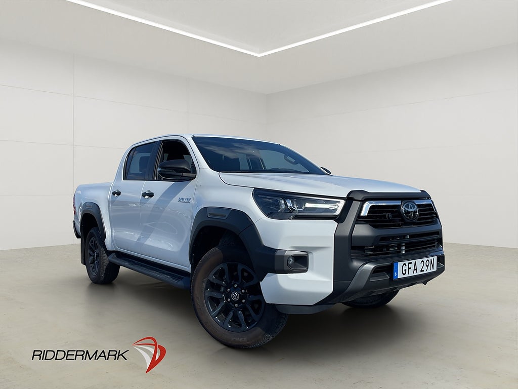 Toyota Hilux Invincible 2.8 4WD M/K-Värm Dragkrok Diff Moms
