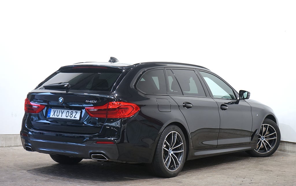 BMW 540i xDrive Touring M Sport Innovation Edition 340hk
