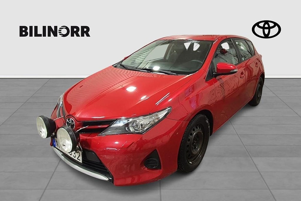 Toyota Auris 1.4 D-4D DPF 5-D MAN V-HJUL