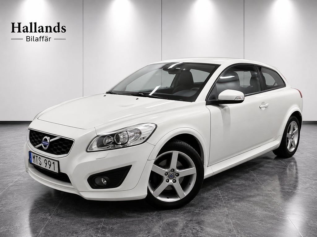 Volvo C30 2.0F Momentum 145hk / R-Design / Nyservad / 1Ägare