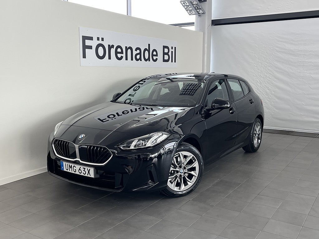 BMW 120 Automat Park Assist Backkamera 17" Fr. 3795 kr/mån