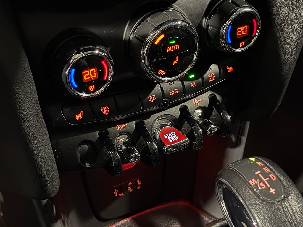 MINI Cooper 5-dörrars Pepper | Automat | P-sensorer bak 2017