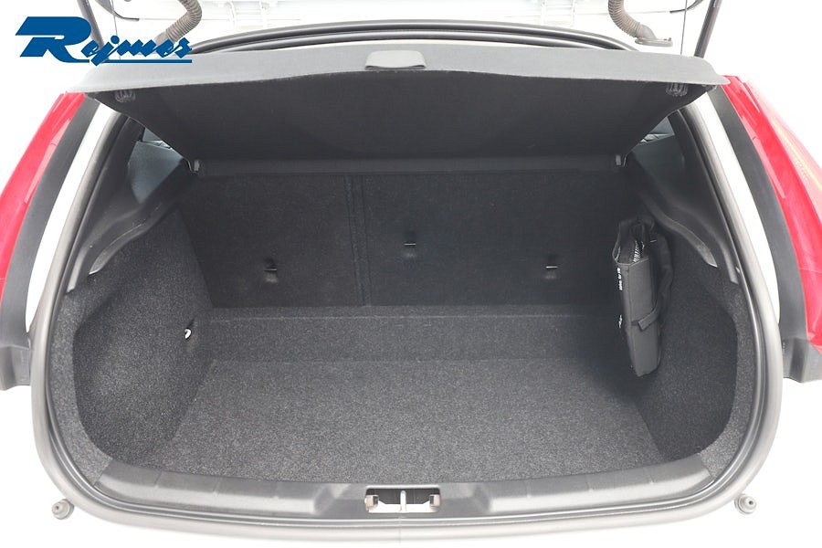 Volvo V40 D2 Manuell, 6-trinn, 115ps, 2015