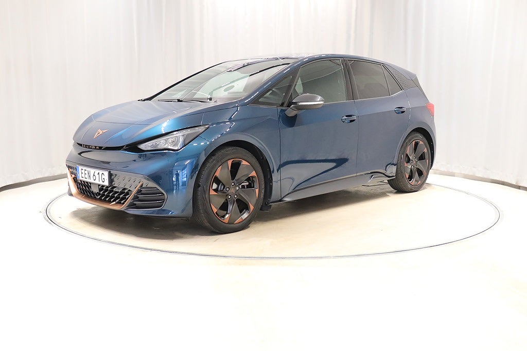Cupra Born e-boost 58kwh Backkamera Keyless Carplay Rattvärme 2023