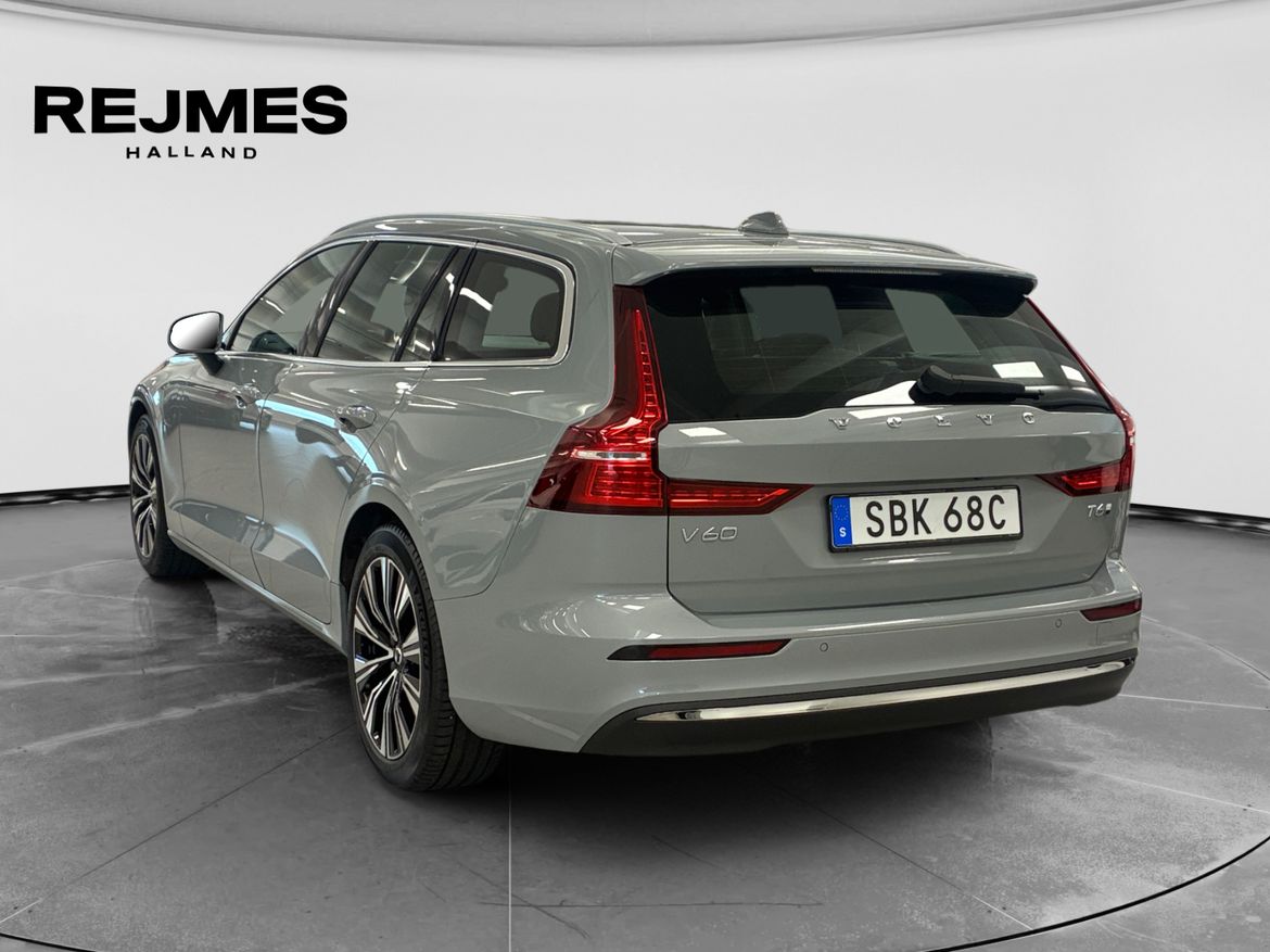 Volvo V60 T6 Core Bright 2025, bild 2/39