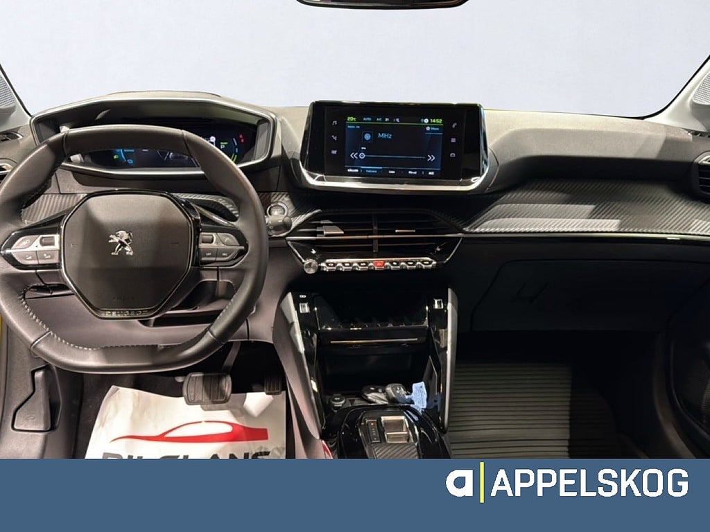 Peugeot E-208 Allure 50 kWh Electric |RÄNTA 3,99%|V-HJUL INGÅR| thumbnail