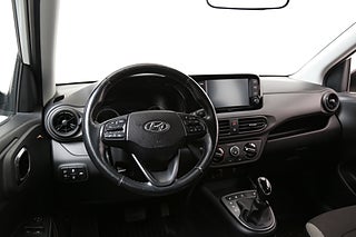 Halvkombi Hyundai i10 12 av 21