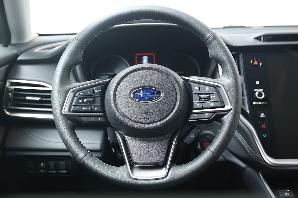 Subaru Outback Limited| 3 fria Service.