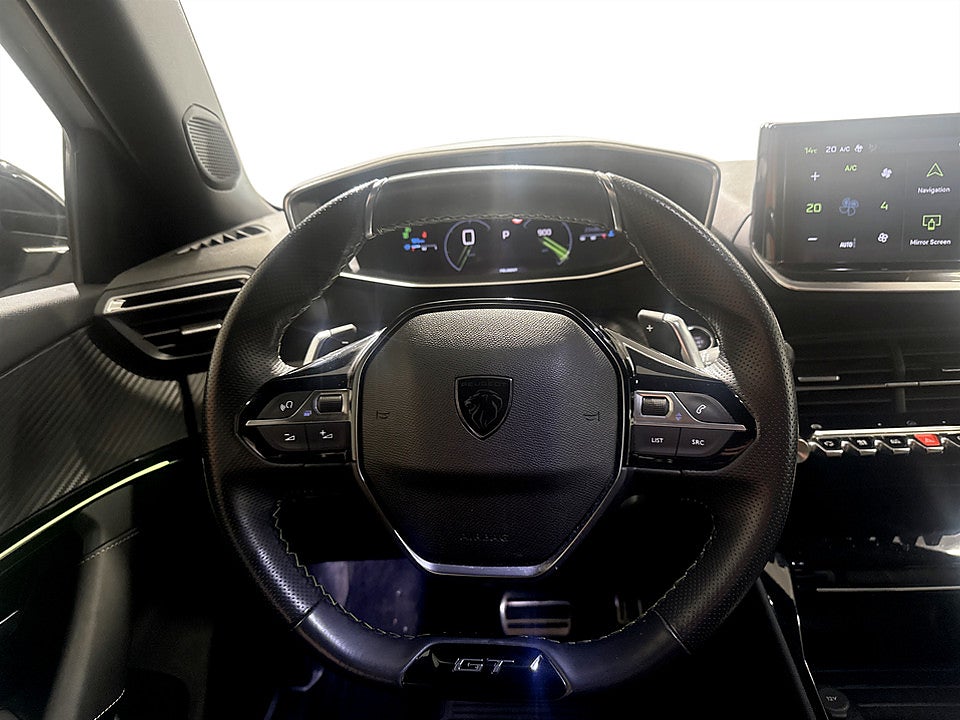 Bild på Peugeot 2008 GT 1.2 PT 130hk Aut B-KAMERA CARPLAY