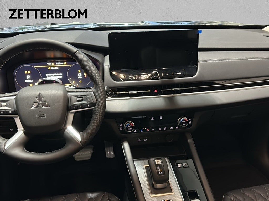 SUV Mitsubishi Outlander 10 av 22