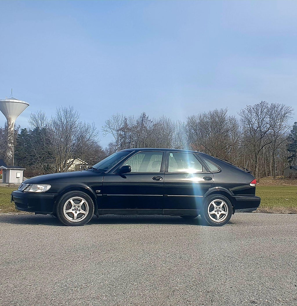 Saab 9-3 2.0 Turbo. Endast 2 äg. Mkt fin!