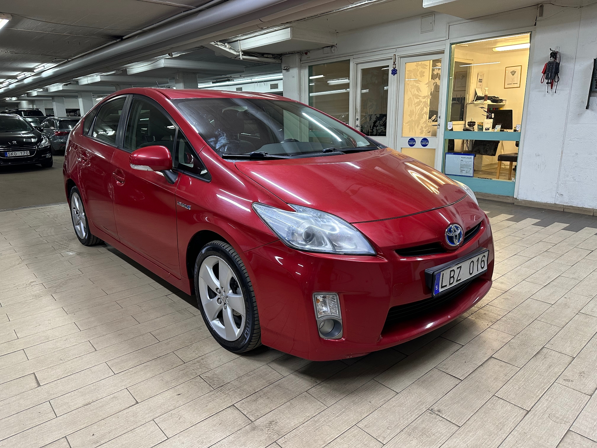 Toyota Prius CVT 136hk 2010, bild 2/37