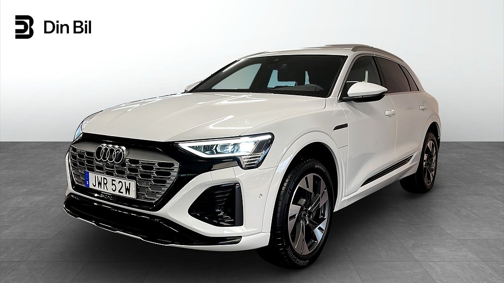 Audi Q8 55 e-tron quattro S LINE 300,00 KW