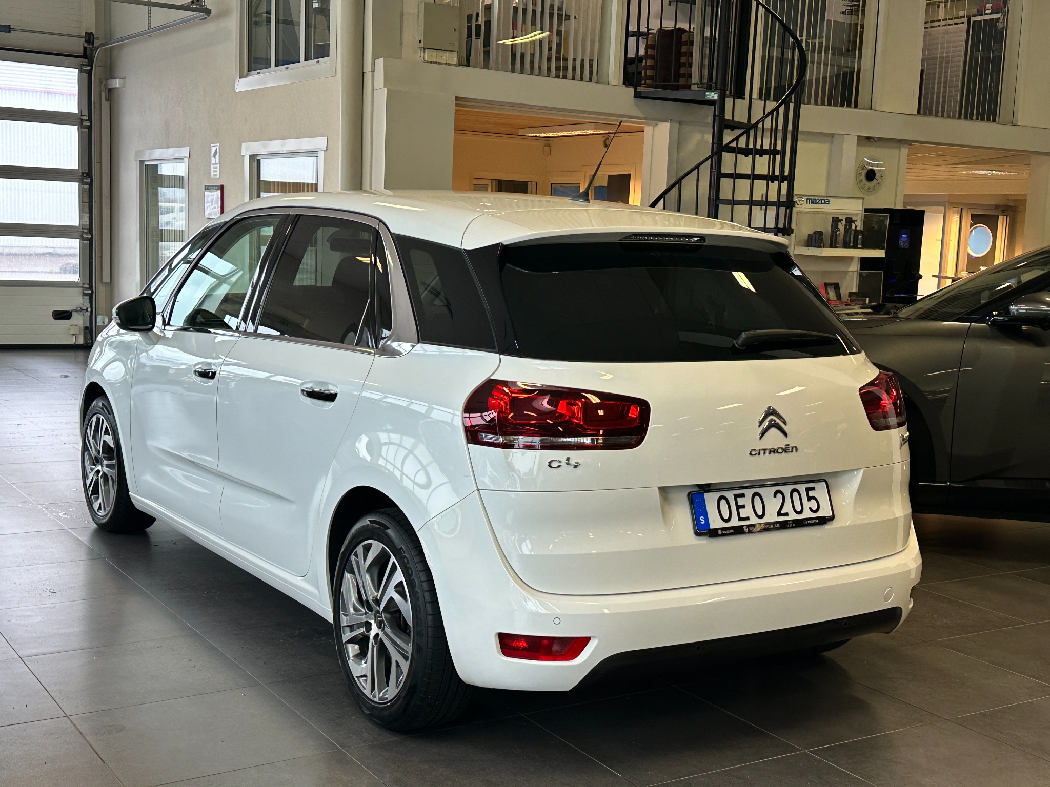 Citroen C4 Picasso 1.2 e-THP 2016, bild 3/10