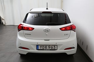 Halvkombi Hyundai i20 9 av 24