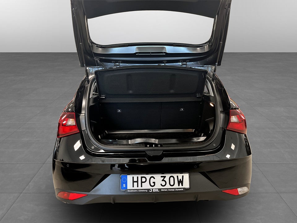 Bild på Hyundai i20 Essential 1.2 MPi 84hk B-KAMERA CARPLAY