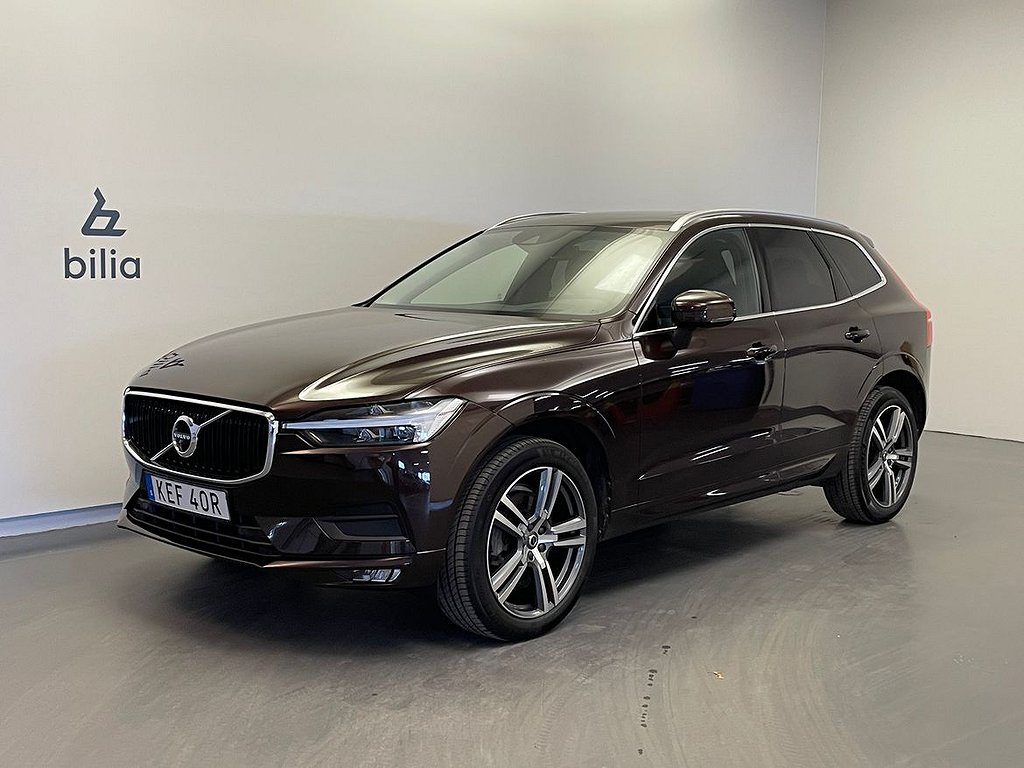 Volvo XC60 B4 AWD Diesel Momentum Advanced SE / Panoramaglas tak, Navigatio