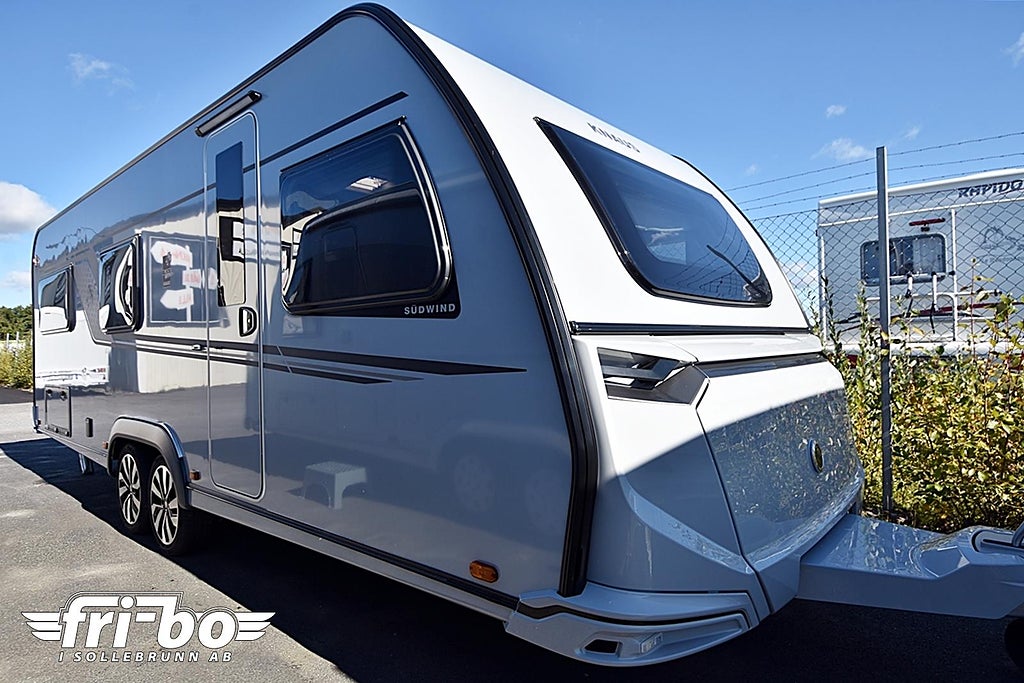 Knaus 650 UDF Südwind Black Selection, Barnkammare