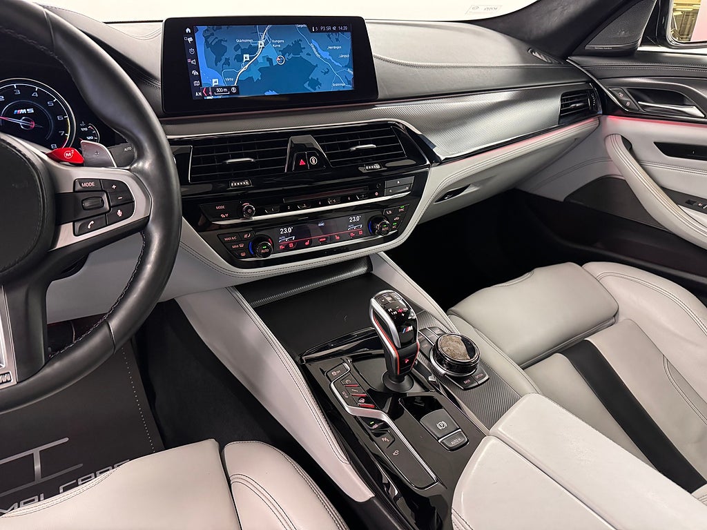 BMW M5 2018 - miniatyr 26